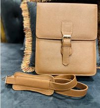 Load image into Gallery viewer, Leather Hand Bag