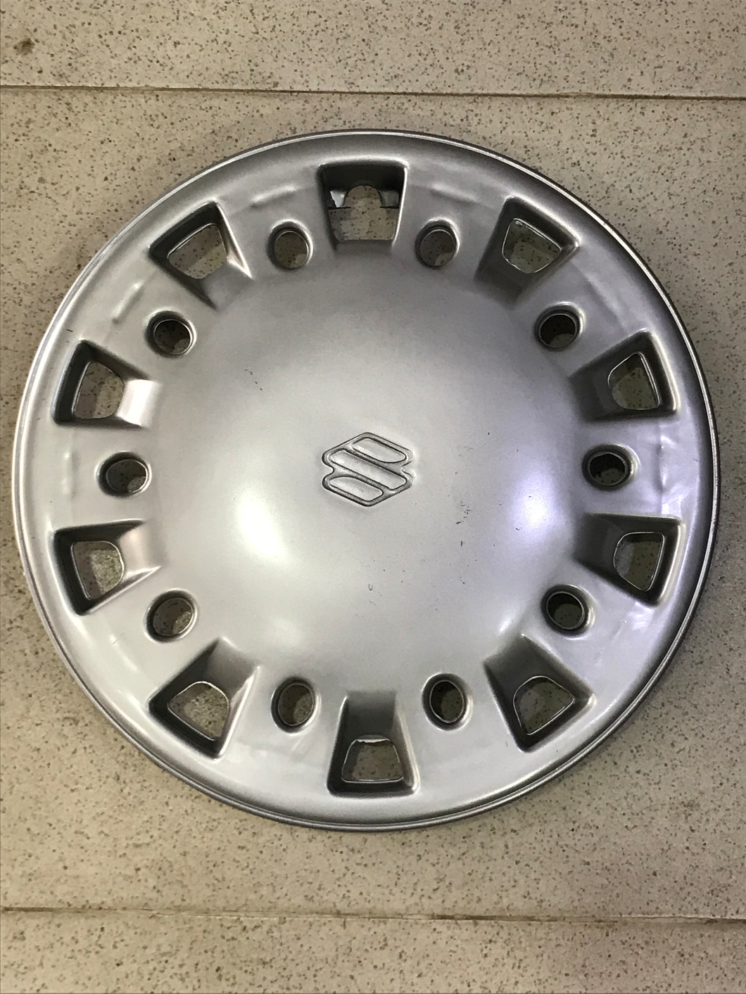 Wheel Cap 12 inch size suitable for Suzuki Alto 1000 cc