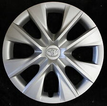 Load image into Gallery viewer, Wheel Caps 15 inch Genuine for Toyota Corolla 2014 - 2021